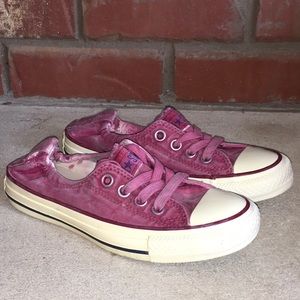 burgundy slip on converse